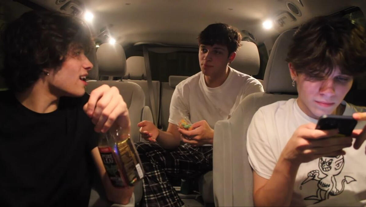 smash or pass with food vlog